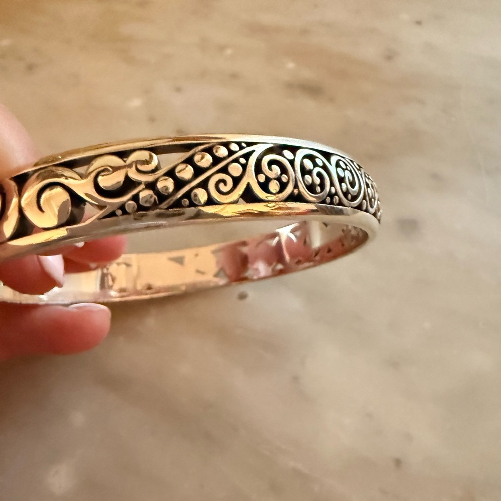 Elegant Bangle Bracelet